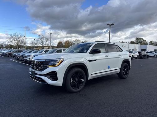 2026 Volkswagen Atlas Cross Sport 2.0T SEL