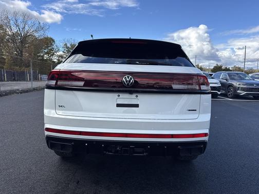 2026 Volkswagen Atlas Cross Sport 2.0T SEL