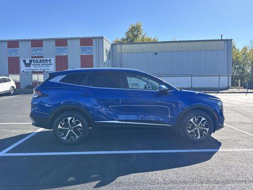 2023 Kia Sportage EX