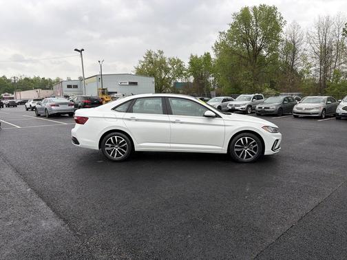 Opal White 2025 Volkswagen Jetta 1.5T SE
