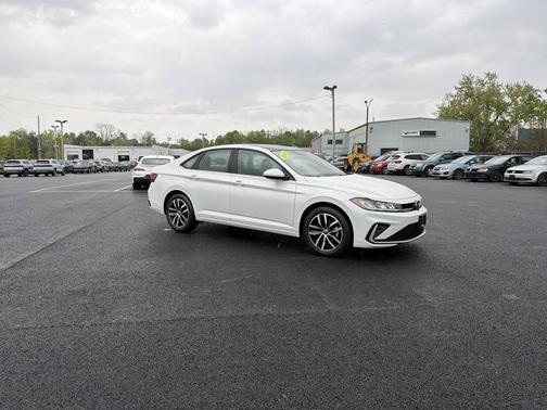 Opal White 2025 Volkswagen Jetta 1.5T SE