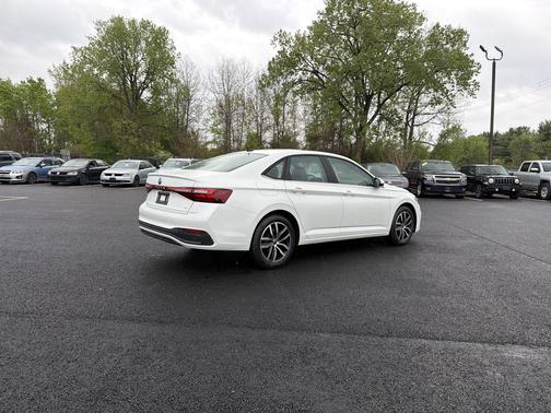 Opal White 2025 Volkswagen Jetta 1.5T SE
