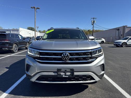 2022 Volkswagen Atlas 2.0T SE w/Technology 4MOTION