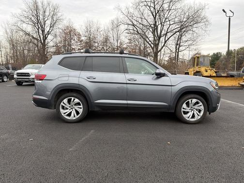 2023 Volkswagen Atlas 2.0T SE w/Technology 4MOTION