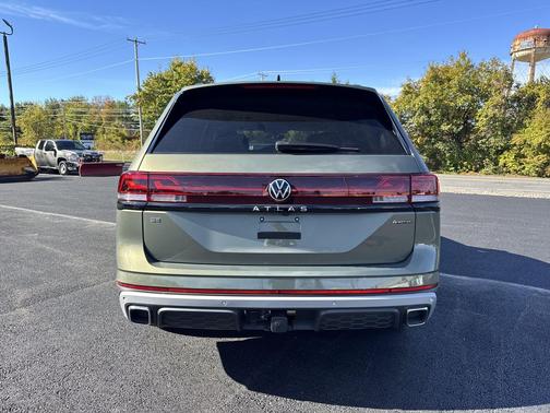 2025 Volkswagen Atlas 2.0T Peak Edition