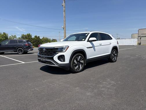 Pure White 2024 Volkswagen Atlas Cross Sport 2.0T SE w/Technology 4MOTION