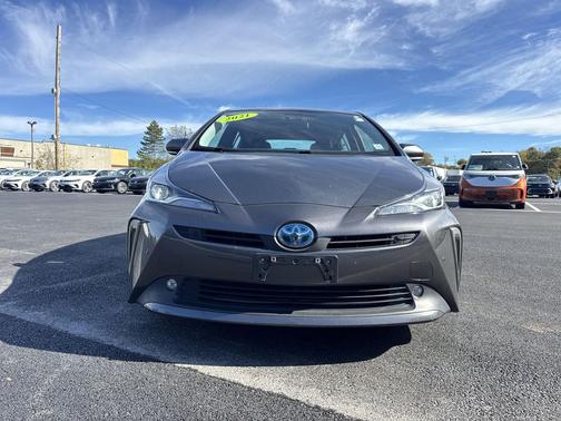 2021 Toyota Prius LE