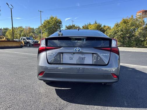 2021 Toyota Prius LE