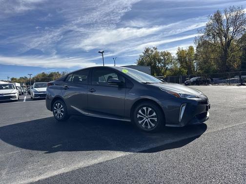 2021 Toyota Prius LE