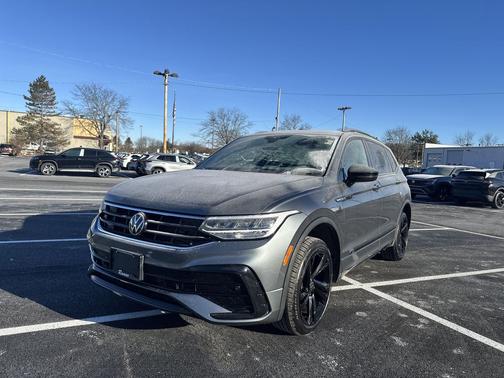 2024 Volkswagen Tiguan 2.0T SE R-Line Black 4MOTION