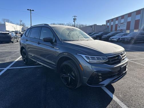 2024 Volkswagen Tiguan 2.0T SE R-Line Black 4MOTION