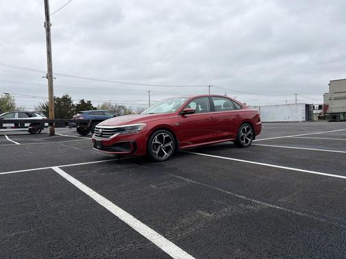 Aurora Red Metallic 2020 Volkswagen Passat 2.0T R-Line