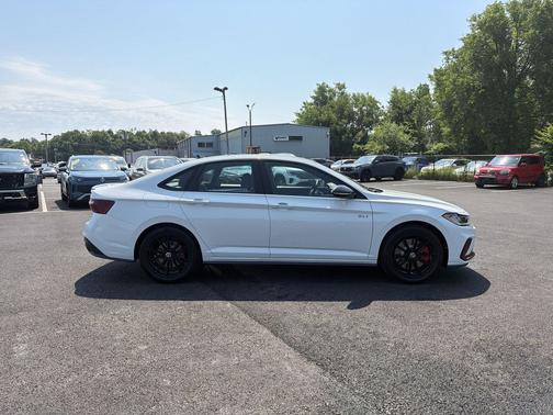 Pure White w/Deep Black Roof 2026 Volkswagen Jetta GLI 2.0T Autobahn