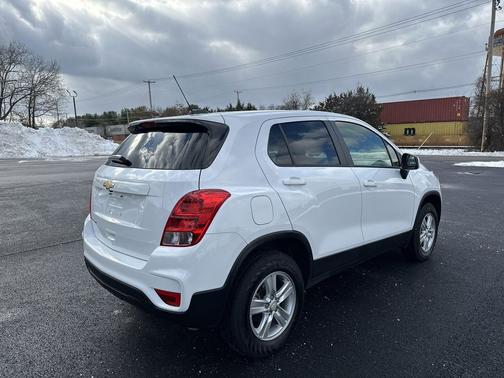 2022 Chevrolet Trax LS
