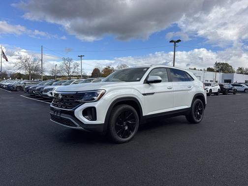 2026 Volkswagen Atlas Cross Sport 2.0T SE w/Technology 4MOTION