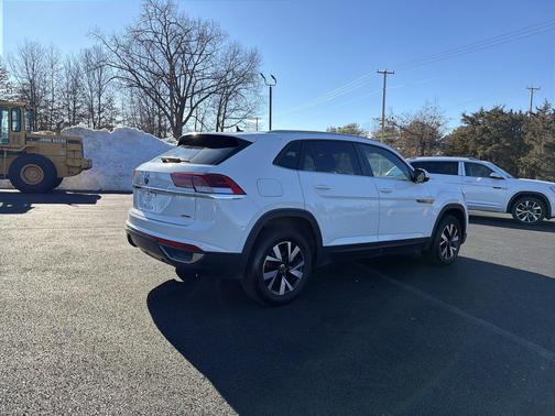2020 Volkswagen Atlas Cross Sport 2.0T SE
