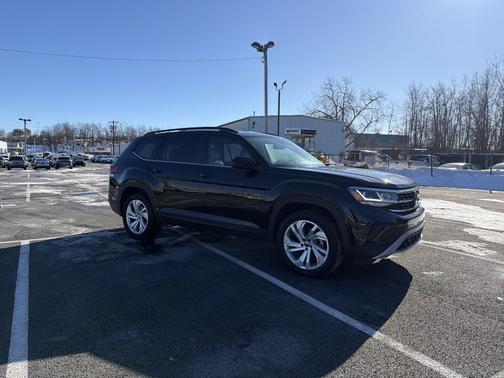 2023 Volkswagen Atlas 3.6L SE w/Technology