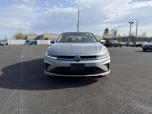 Pyrite Silver Metallic 2026 Volkswagen Jetta 1.4T SE