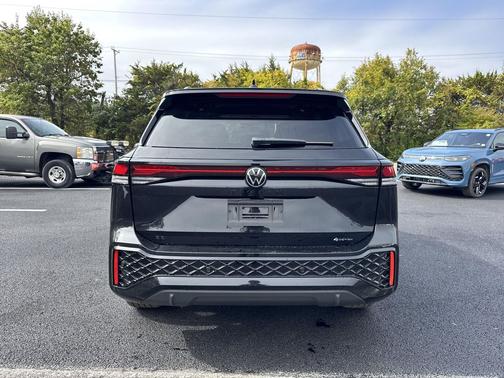2025 Volkswagen Tiguan 2.0T SE R-Line Black 4MOTION
