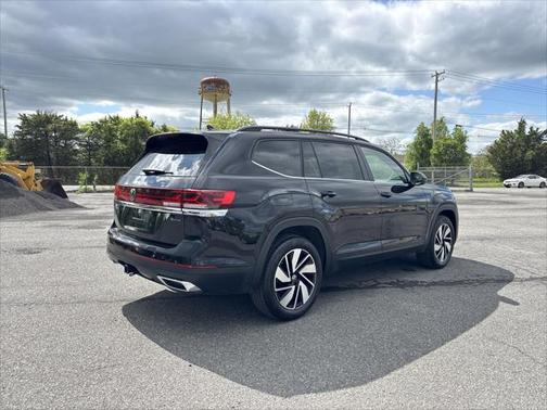 2024 Volkswagen Atlas 2.0T SE w/Technology 4MOTION
