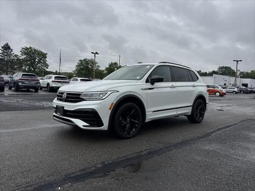 2023 Volkswagen Tiguan 2.0T SE R-Line Black 4MOTION