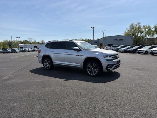 Reflex Silver Metallic 2019 Volkswagen Atlas 3.6L SEL