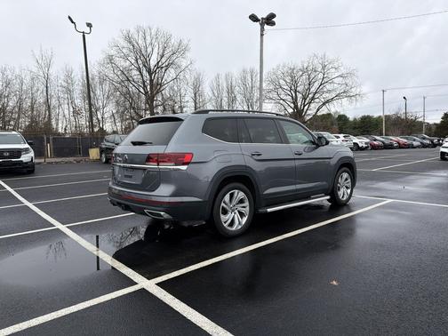 2022 Volkswagen Atlas 3.6L SE w/Technology