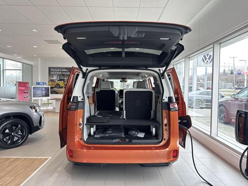 2025 Volkswagen ID. Buzz 1st Edition with 4MOTION