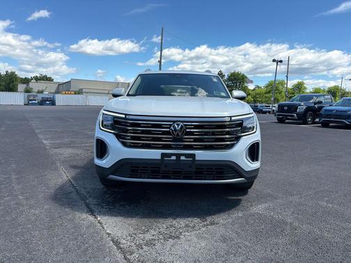 Opal White 2024 Volkswagen Atlas 2.0T SEL