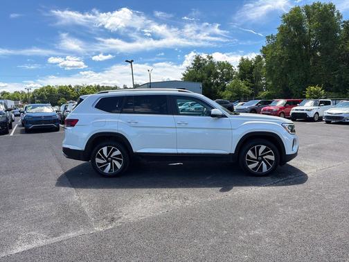 Opal White 2024 Volkswagen Atlas 2.0T SEL