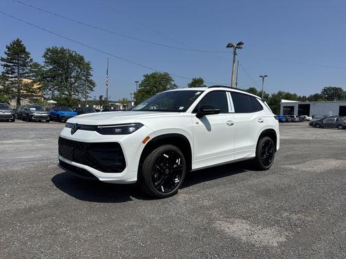 2025 Volkswagen Tiguan 2.0T SE R-Line Black 4MOTION