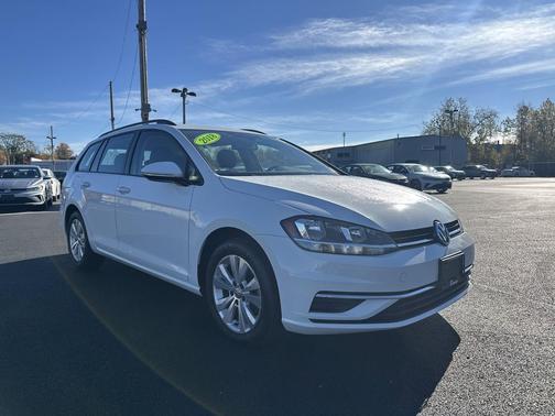 2018 Volkswagen Golf SportWagen TSI S