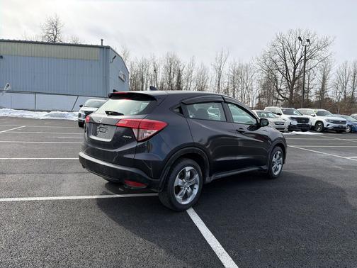 2017 Honda HR-V LX