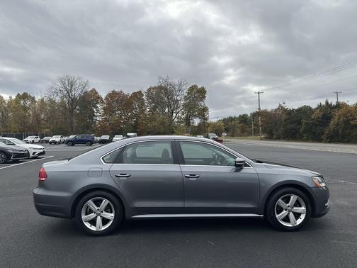 2013 Volkswagen Passat 2.5 SE