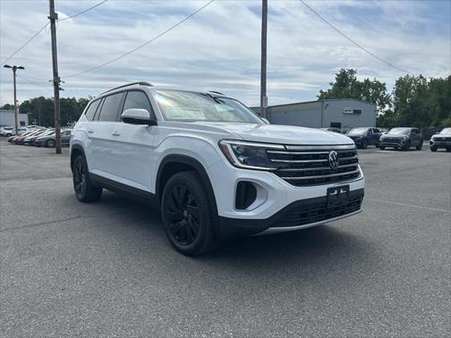 2025 Volkswagen Atlas 2.0T SE w/Technology 4MOTION