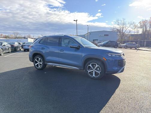 2025 Volkswagen Tiguan 2.0T SE 4MOTION