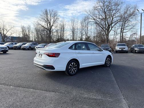 Pure White 2024 Volkswagen Jetta 1.5T S