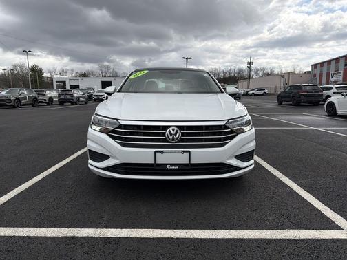 Pure White 2021 Volkswagen Jetta 1.4T SE