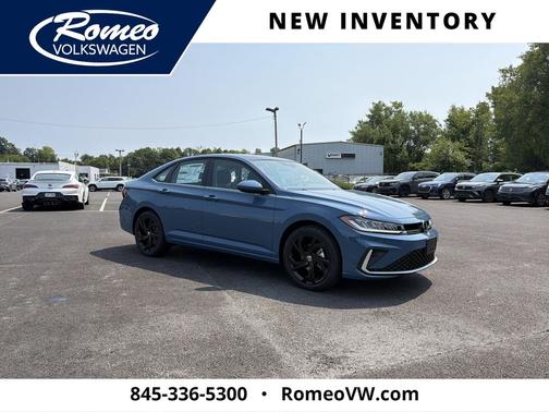 Monterey Blue Pearl 2026 Volkswagen Jetta 1.4T SE