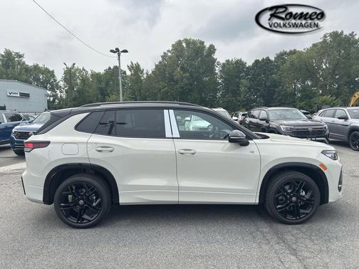 2025 Volkswagen Tiguan 2.0T SE R-Line Black 4MOTION