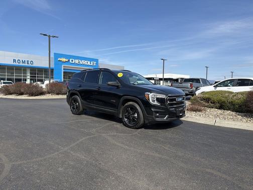 Ebony Twilight Metallic 2022 GMC Terrain AWD AT4