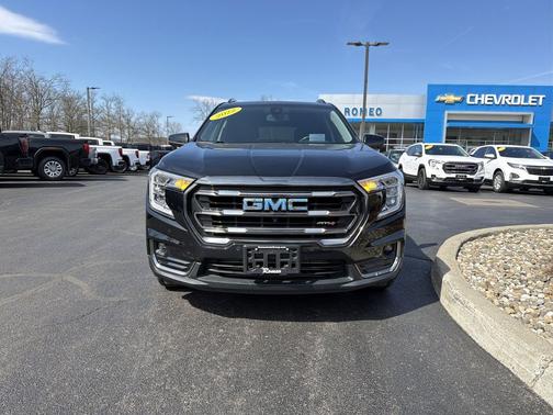 Ebony Twilight Metallic 2022 GMC Terrain AWD AT4