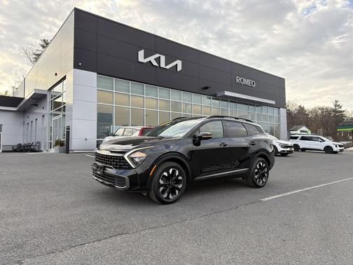 Ebony Black 2023 Kia Sportage X-Line