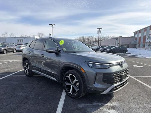 2025 Volkswagen Tiguan 2.0T SE 4MOTION