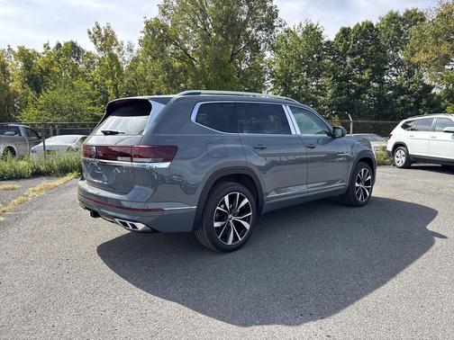 2026 Volkswagen Atlas 2.0T SEL Premium R-Line 4MOTION