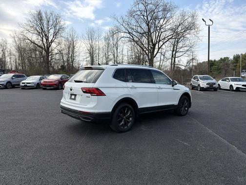 Pure White 2022 Volkswagen Tiguan 2.0T SE 4MOTION