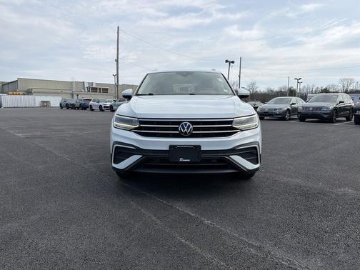 Pure White 2022 Volkswagen Tiguan 2.0T SE 4MOTION