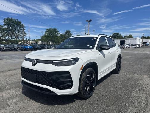 2025 Volkswagen Tiguan 2.0T SE R-Line Black 4MOTION