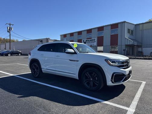 2020 Volkswagen Atlas Cross Sport 3.6L V6 SE w/Technology R-Line