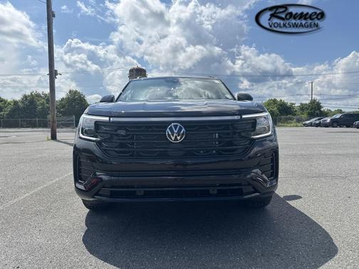 2025 Volkswagen Atlas Cross Sport 2.0T SEL